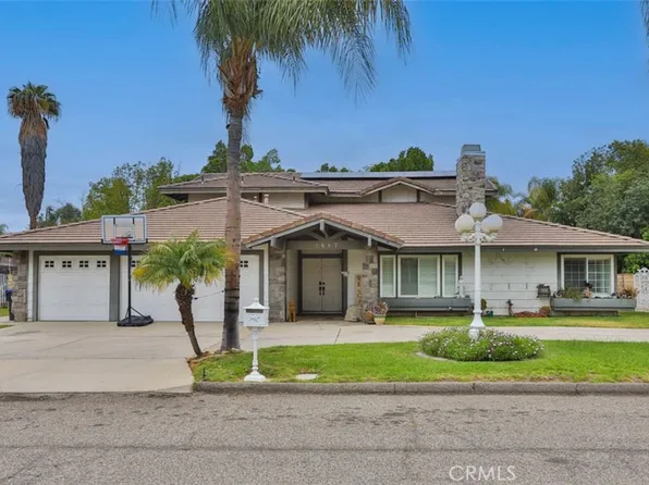 1687 Bel Air St, Corona, CA 92881