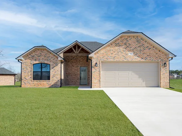 3904 French Dr, Longview, TX 75604