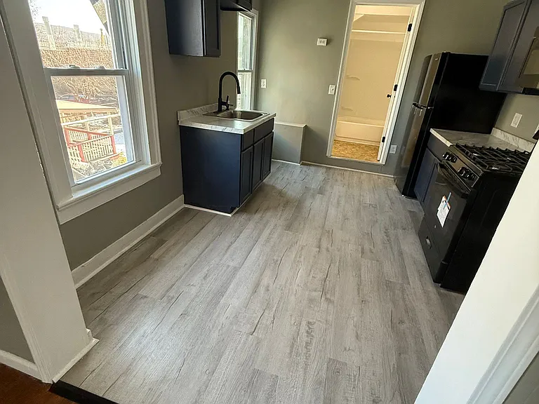 16 Doubleday St #2F — Photo 8