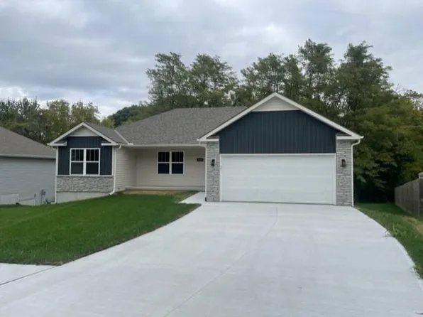4609 Libby Ln, Saint Joseph, MO 64503