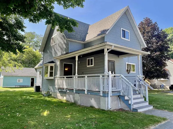 1359 Oakes St #1/2, Marinette, WI 54143