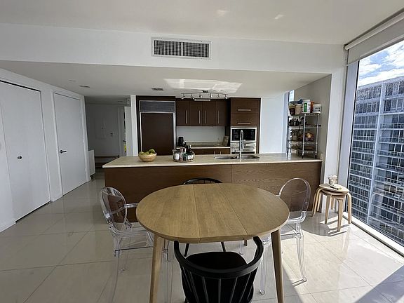 3rd image of 475 Brickell Ave APT 4815