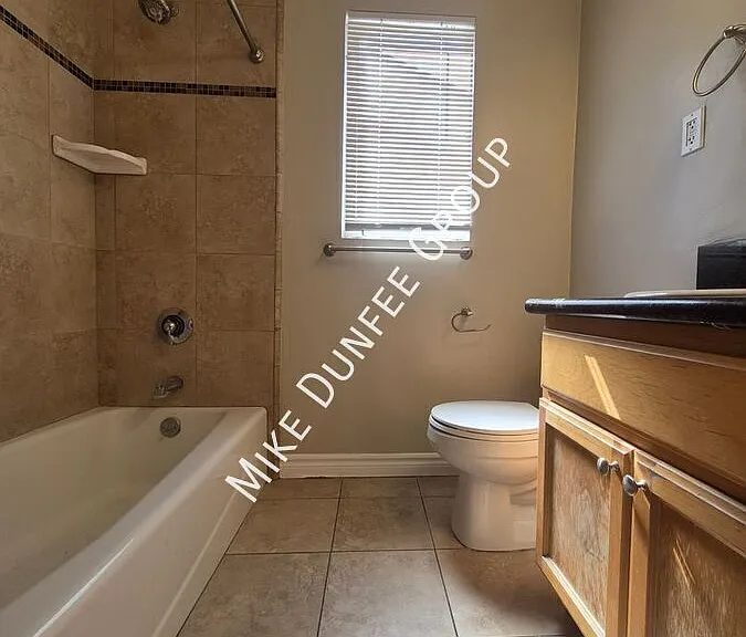 1149 E 1st St #K — Photo 6