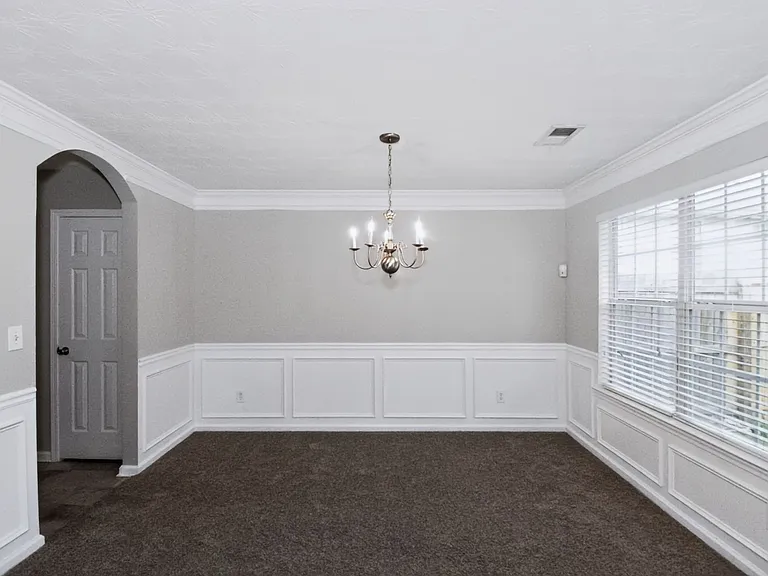 60 Lassiter Dr — Photo 10