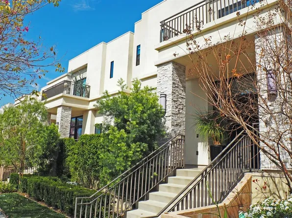 18715 Redwing St, Tarzana, CA 91356