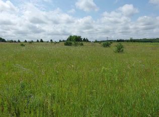 3162 Deere Dr, Petoskey, MI 49770