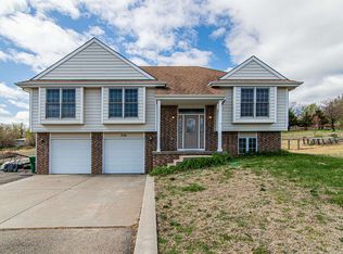 7110 McGeorge Rd, Milford, KS 66514