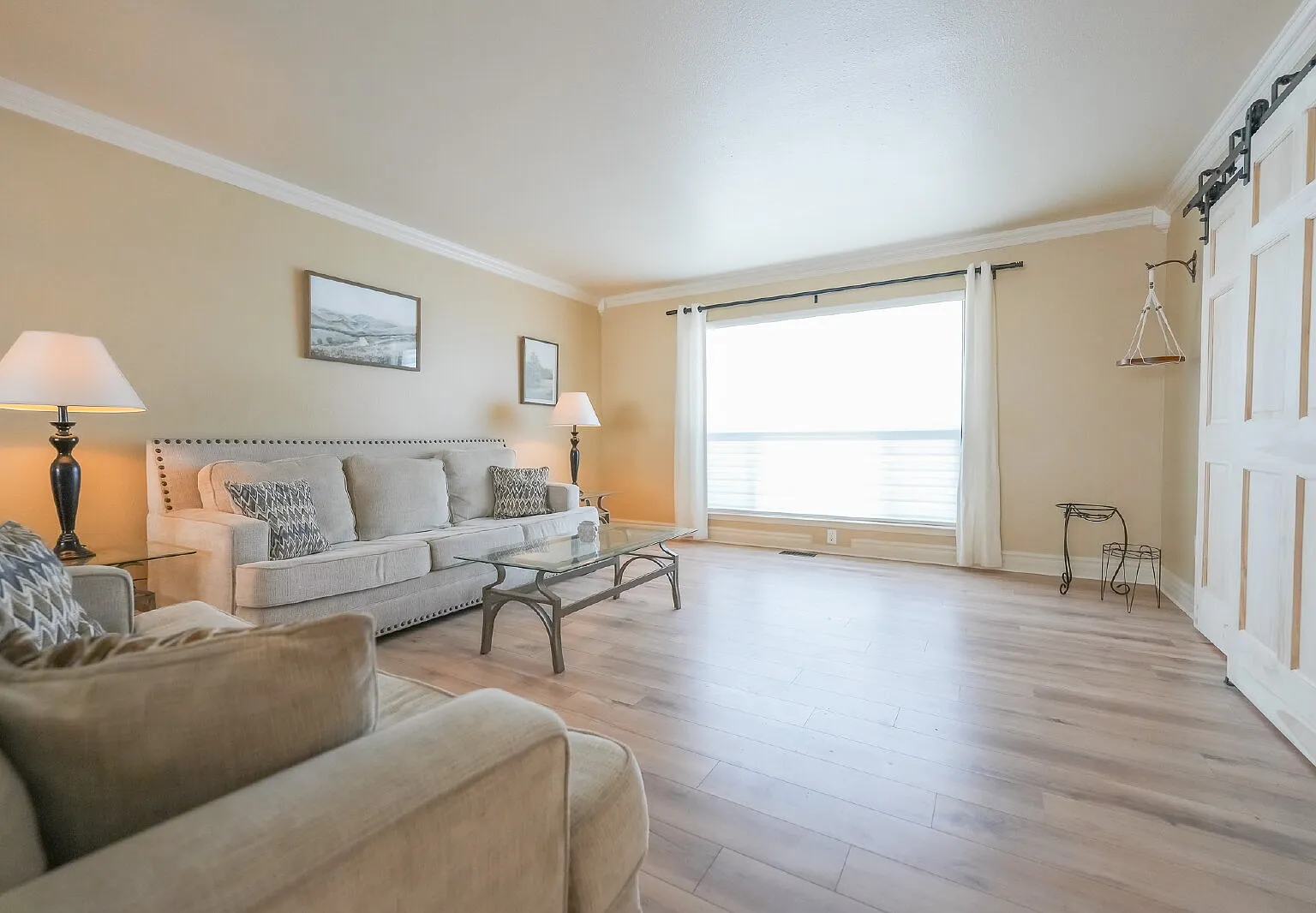 1 bed, $900 — Photo 4