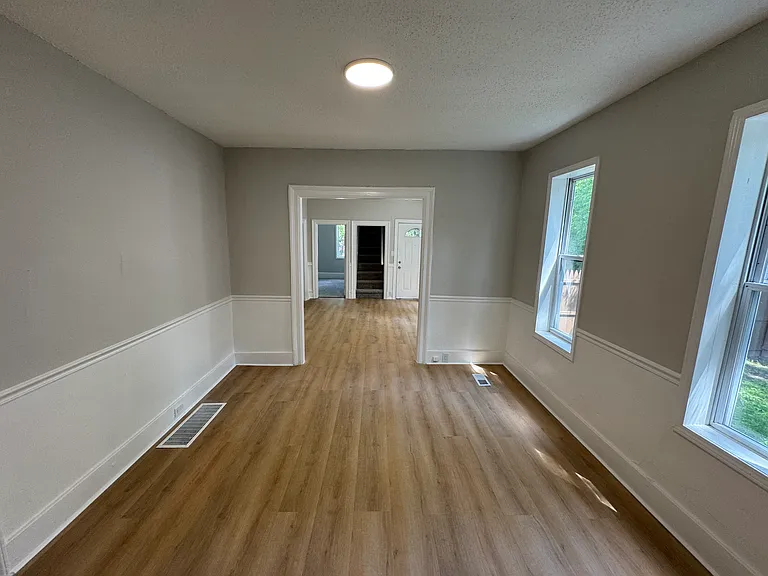 1235 Quarry Ave NW — Photo 7