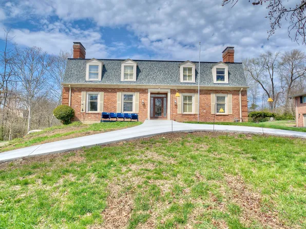 2626 Shaker Rd, Lakeside Park, KY 41017