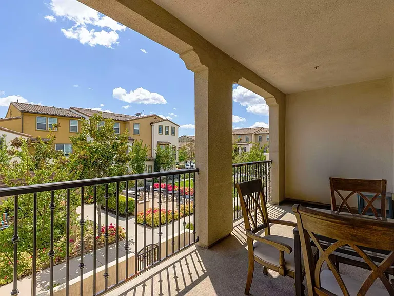 909 Santa Fe Ave #E — Photo 15