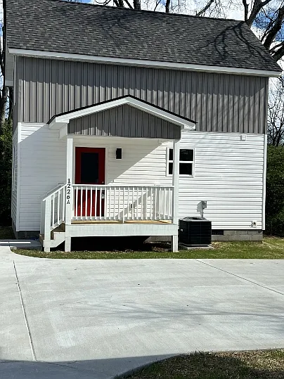 1226 Sholar Ave — Photo 1