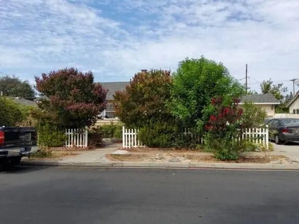 319 Sequoia Ave, Brea, CA 92821