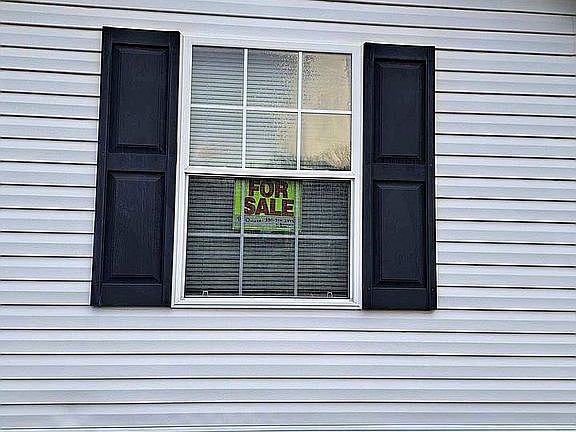 2nd image of 39 Shady Acres Dr