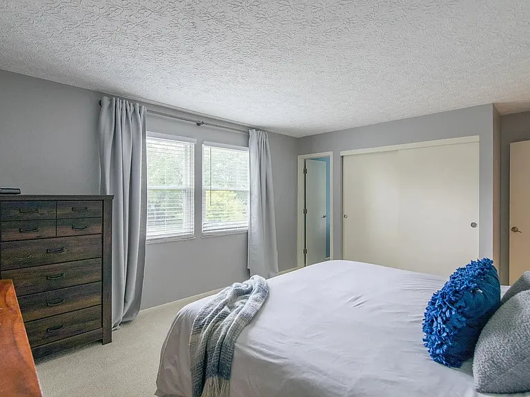 6887 Running Deer Pl — Photo 33