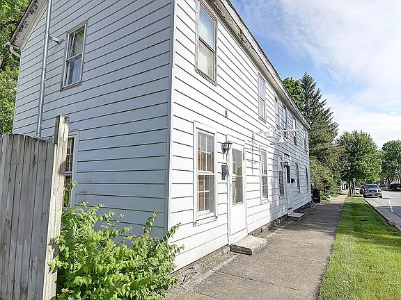 2nd image of 40 S Main St