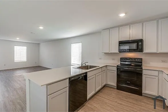 6224 Sandpiper Way — Photo 1