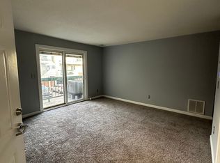 219 S Broad St APT S103, Meriden, CT 06450