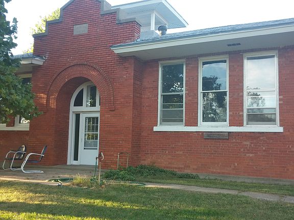 3rd image of 24824 Rockford Dr