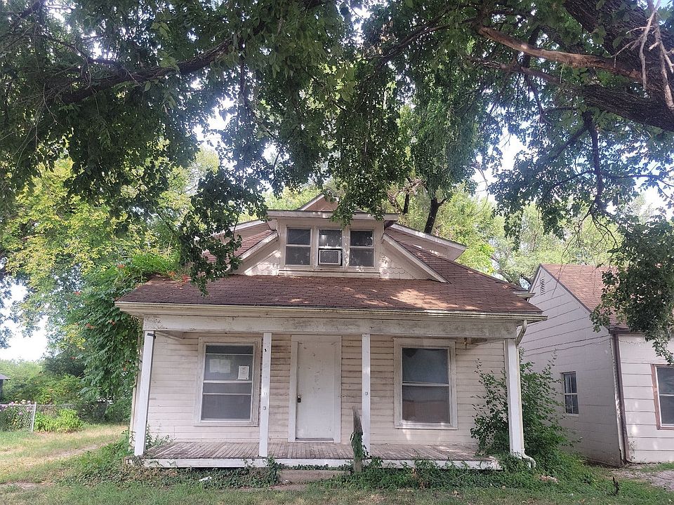 1st image of 720 N 8th St