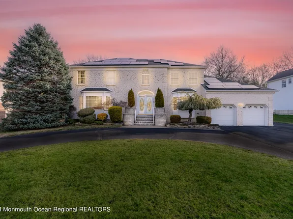 12 Julies Way, Howell, NJ 07731