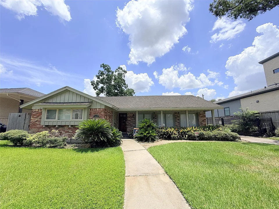 5019 Yarwell Dr