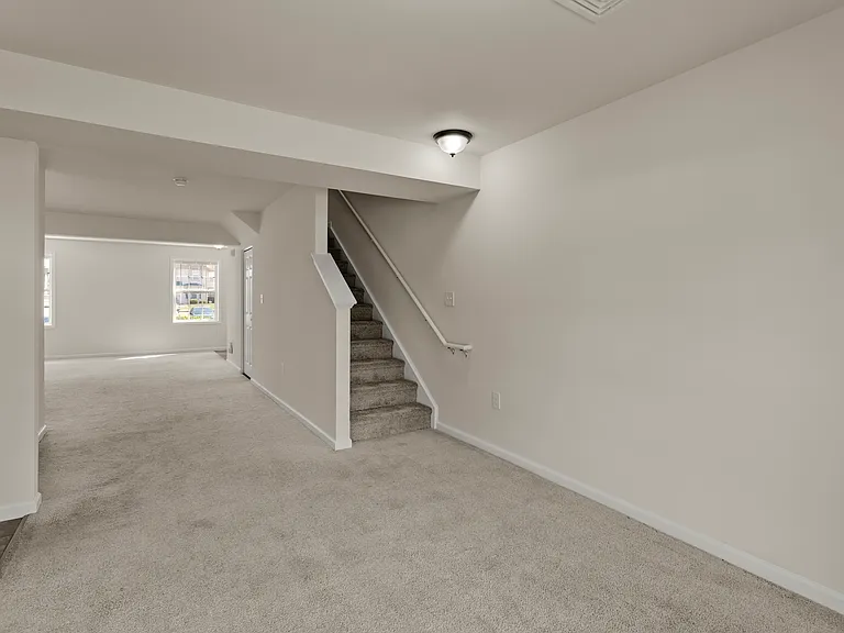 Newport Commons — Photo 81