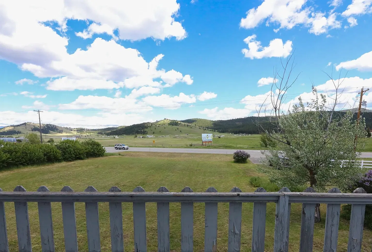 3259 Highway 2 W — Photo 1