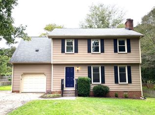 6201 Iris Dr, Raleigh, NC 27612