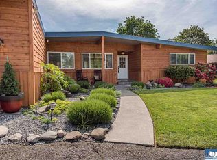 275 Dungeness Mdws, Sequim, WA 98382