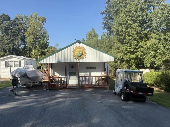 194 Whispering Pines Blvd, Georgetown, GA 39854