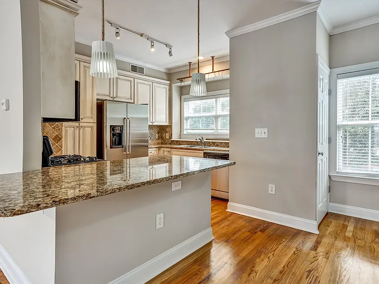 324 Carlyle Park Dr #1 — Photo 23