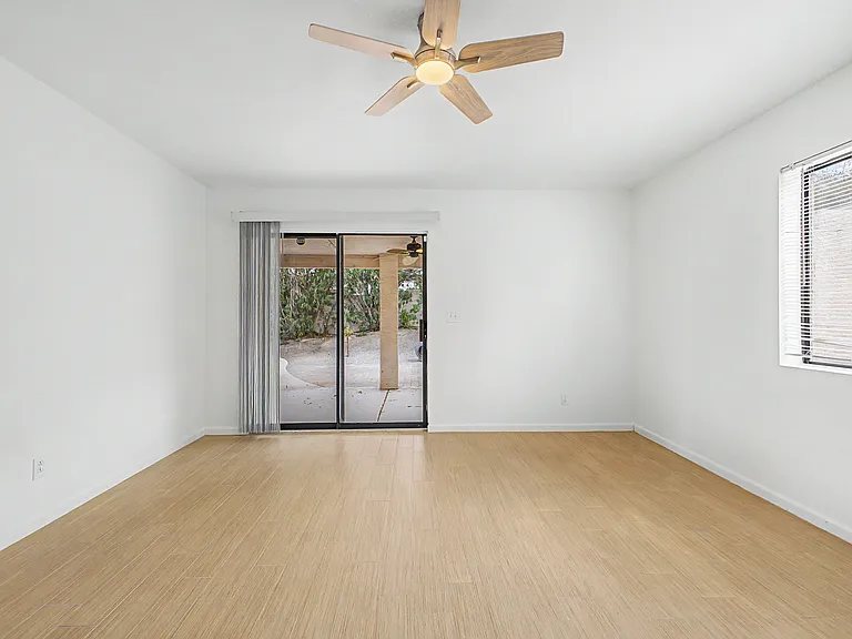 17035 E Cascade Dr — Photo 15