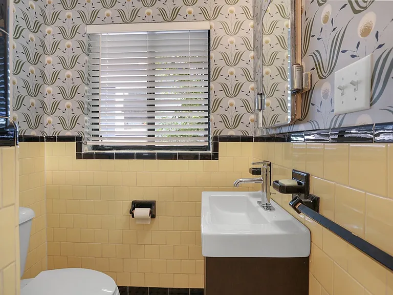 404 Gordonston Ave — Photo 24