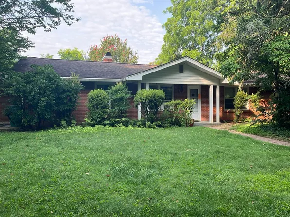 104 Turley Falls Rd, Hendersonville, NC 28739