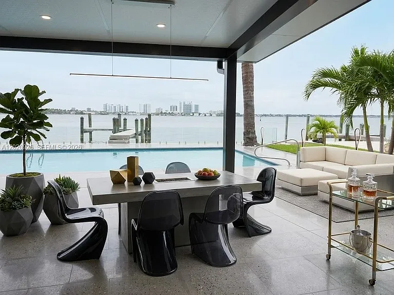 1101 S Shore Dr — Photo 10