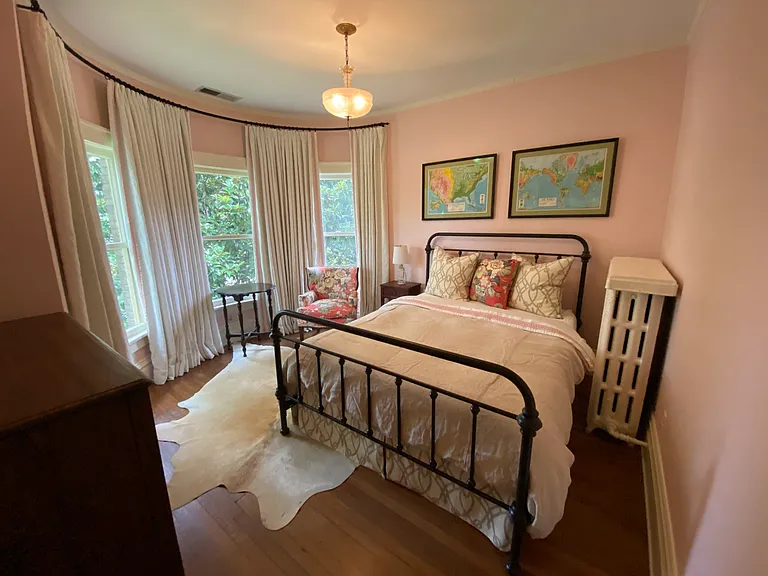 1835 Overton Park Ave — Photo 15