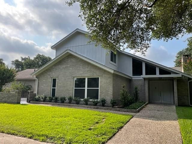 1st image of 2802 Foxfire Cir