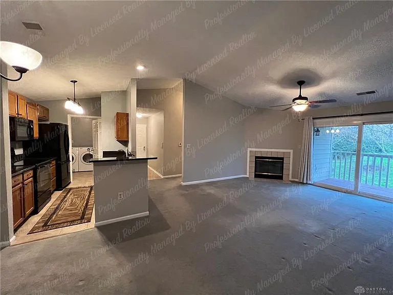 6650 Wareham Ct #8 — Photo 4