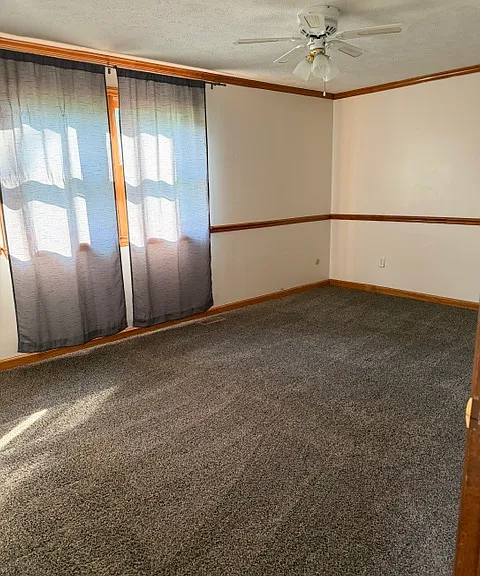 402 Woodcock Dr — Photo 42