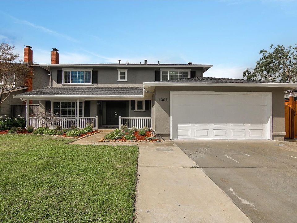 1st image of 1307 Los Palos Way