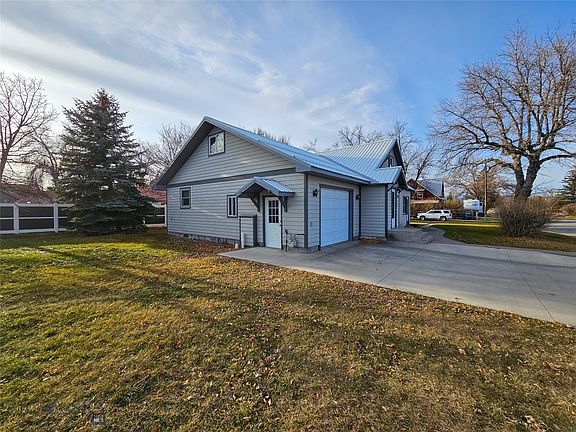 3rd image of 302 Busha St