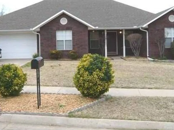 2300 L St, Barling, AR 72923