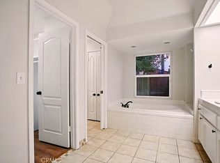 2476 Plumwood Way, Madera, CA 93637