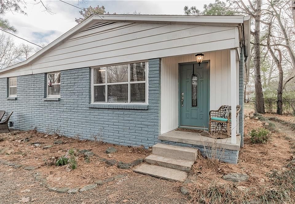 1st image of 1212 N Sang Ave