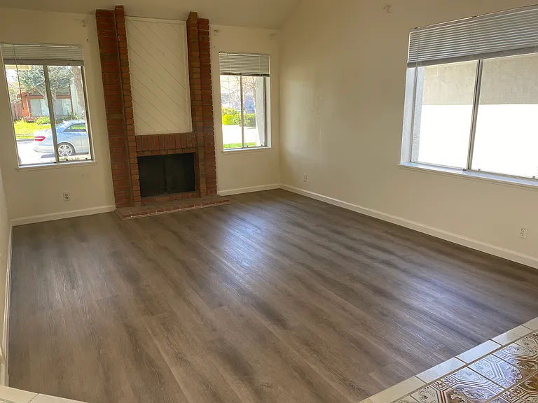 4282 Sedge St — Photo 3