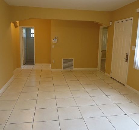 4th image of 1105 Sharazad Blvd