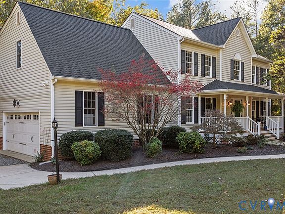 3rd image of 24221 Pear Orchard Rd