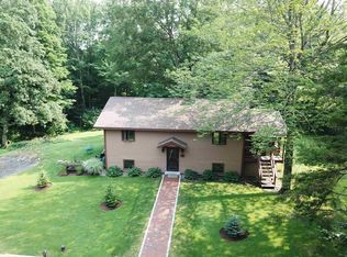 4723 Stagecoach Rd, Morrisville, VT 05661