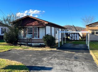 110 Coal Chute Rd, Elizabethton, TN 37643